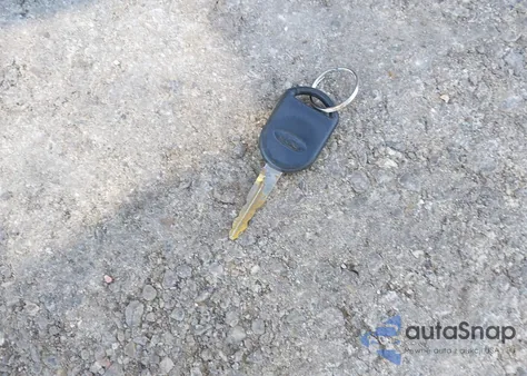 2005 Ford F-150 Lariat/Xlt from USA, damaged, VIN 1FTPW12575KE66810